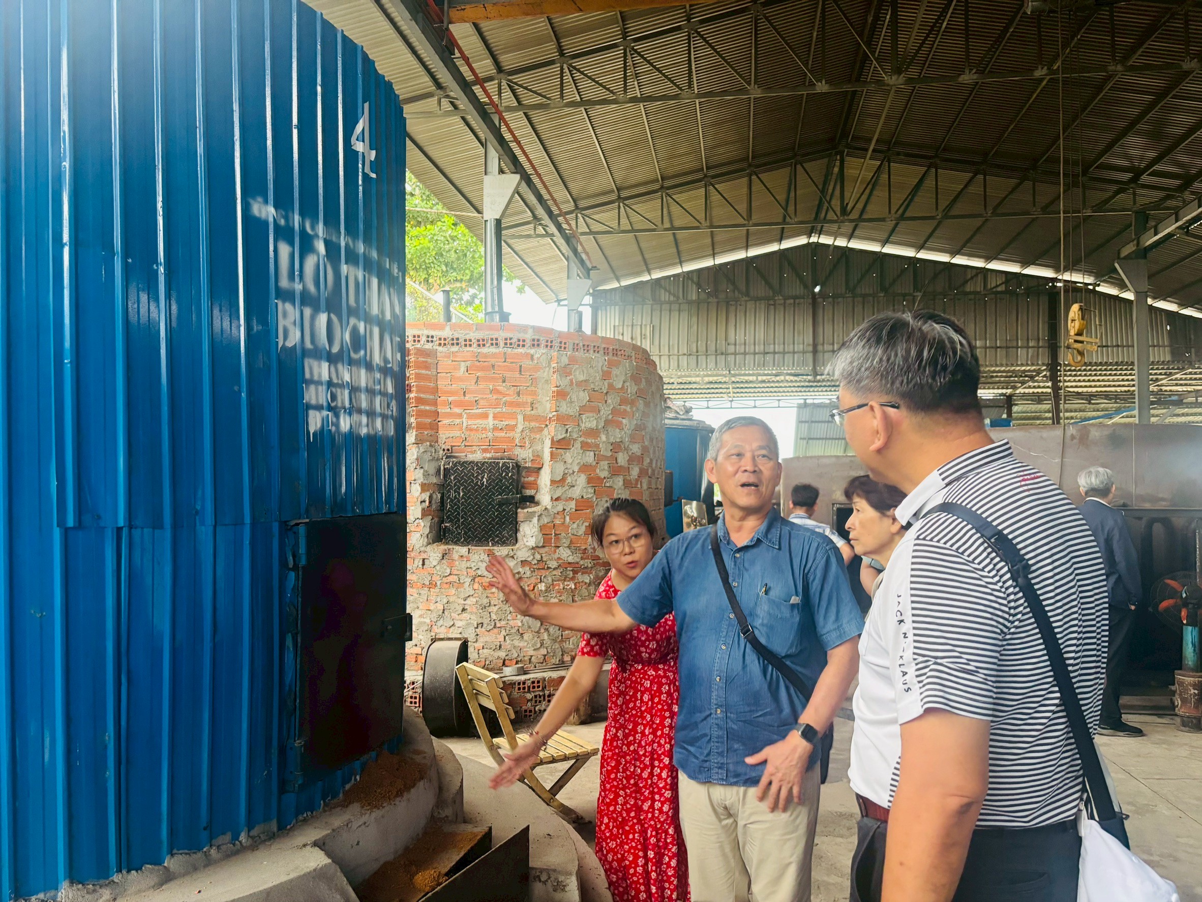 line album 20251102 biochar company hcmc 251110 21